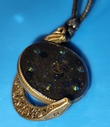 Ręcznie wykonany obrotowy wisiorek z żywicy epoksydowej 