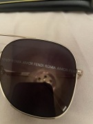 Okulary przeciwsłoneczne Fendi logowane umisexs