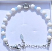 BRANSOLETKA NA KOMUNIE MEDALION  JEZUS KAMIEŃ AKWAMARYN JADEIT STAL