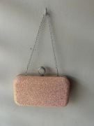 Damska kopertówka wieczorowa pod ramię, z kamieniami strasu