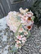 Jasne serce nagrobne. Dzień Babci i Dziadka