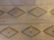   tasiemki, taśmy z welna