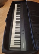 Pianino Roland FP-90 z pokrowcem I stojakiem z pedałami 