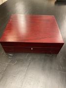 Pudełko na zegarki naręczne