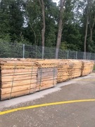 Drewno opałowe deski ułożone