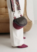 mała skórzana kolorowa nerka