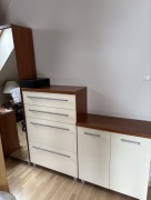 zestaw mebli do pokoju salonu biblioteczka szafka biurko regał komoda