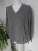 Szary sweterek damski z guziczkami r L/XL