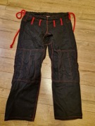 Kimono do BJJ marki OUTSHOCK (decathlon)