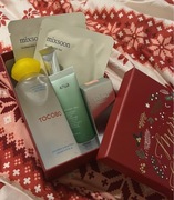 Box świąteczny z kosmetykami z Korei Tocobo Anua MaryMay Mixsoon Laka