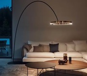 Nowoczesna lampa podłogowa LED – ROSE GOLD