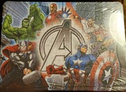 Puzzle z obrazkiem do kolorowania na odwrocie