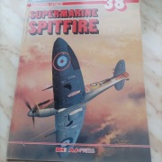 MONOGRAFIE LOTNICZE NR 38 SPITFIRE cz 1.