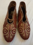 Buty historyczne wzór Opole haftowane X-XI w. 