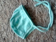 Czapeczka niemowlęca welurowa