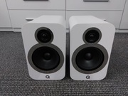 Q Acoustics 3030i - białe kolumny głośniki monitory
