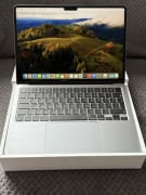 Laptop Apple MacBook Air 2024 13,3" / M3 / 256GB  MRXN3ZEA jak nowy + mysz 