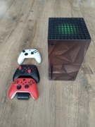 Xbox Series X + 3 pady + stacja ladujaca