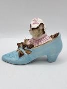 Porcelanowa figurka The Old Woman Who Lived in a Shoe Peter Rabbit Beswick.