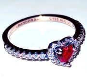 Zaręczynowy Pierścionek Pandora "Lśniące Czerwone Serce" - Srebro 925