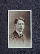 PORTRET MŁODZIEŃCA STUDIO FOTOGRAFICZNE BRUKSELA BELGIA