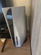 PS5 + 2 pady + stacja ładująca
