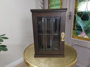 Mała wisząca szafeczka    871/2025