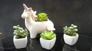 Ceramiczne doniczki, sztuczne kwiaty. Jednorożec + 3. Ozdoba do pokoju