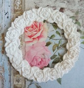 Odlew - Ramka okrągła Wianek z róż.