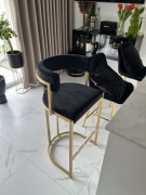 Krzesło hoker glamour czarny welur złoto szczotkowane