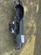 Deska rozdzielcza Audi q5 80A po wystrzale 