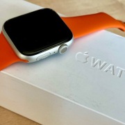 Apple Watch Series 5 44mm Aluminium Srebrny