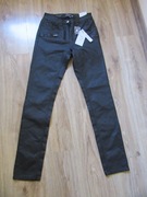 ZE-ZE NORDIC czarne spodnie rurki damskie świecowane jak skóra NOWE _ S