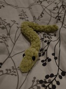 mały zielony wąż na szydełku pluszak maskotka amigurumi rękodzieło  