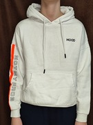 Bluza FB SISTER biała z napisami kieszeniami i kapturem rozmiar XXS