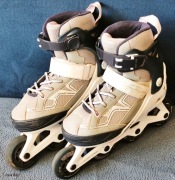 Dziecięce rolki regulowane OXELO rozmiar 32 - 35 Komplet ochraniaczy.