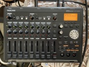 Rejestrator 8 ścieżek TASCAM DP 03 SD
