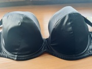 Pour Moi? czarny satynowy plunge 32FF 70FF 70H nowy stanik do dekoltów