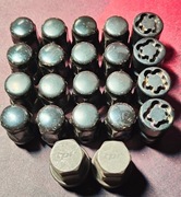 Nakrętki kute czarne M12x1.5 + zabezpieczające + klucze