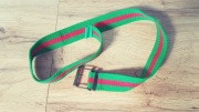 Pasek zielono czerwony ze sprzączką na zacisk, krótki, parciany