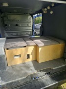 skrzynia z pufą do Renault Trafic Opel Vivaro toaleta WC THETFORD