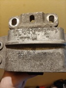 Poduszka skrzyni biegów Passat b6 1.9 tdi 