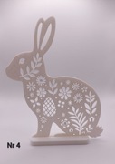 Królik Nr 4 Ażurowy – Motyw Kwiatowy – Design 3D z Podstawką - 24cm