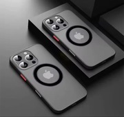 Luksusowe Matowe Etui z ładowaniem Magsafe na iPhone 17