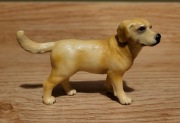 Schleich pies labrador figurka model wycofany z 2001 r.