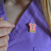 przypinka scrubs bluza medyczna ratownik szpital