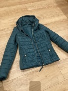 Kurtka lekka puchówka pikowana Orsay zielona sportowa ramoneska