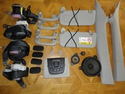 Toyota corolla E21 lift osłony słupków, rączki lampka pasy głośniki