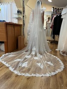 Welon ślubny długi