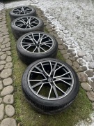 koła audi SQ8 275/40 R22 bardzo dobry stan 
